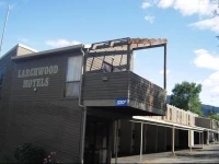Larchwood Motel 