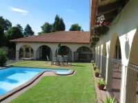 Captains Quarters Motor Inn 