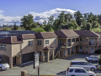 166 Majestic Court Motel