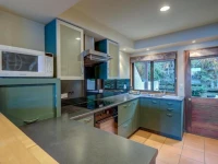 Lakefront Apartments 4*