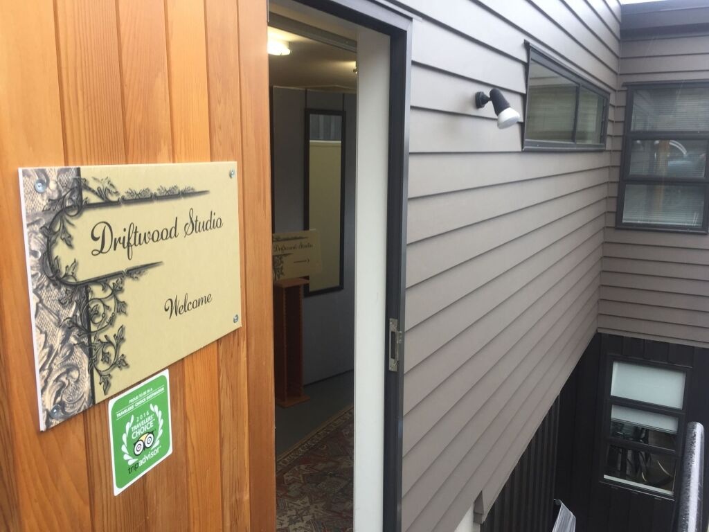 Driftwood Studio 
