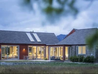 Threepwood Villa 