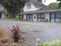 Camellia Court Motel 