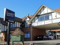 Champers Motor Inn 