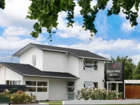 Broadway Motel & Miro Court Villas 