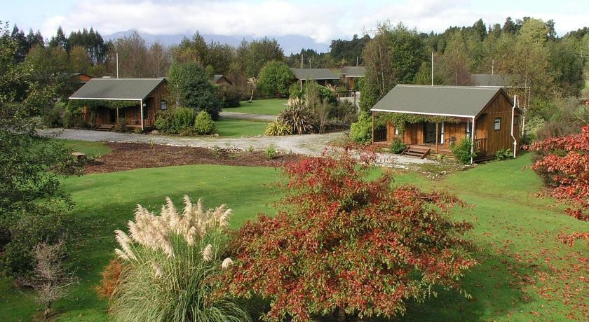 Lake Brunner Country Motel & Holiday Park 