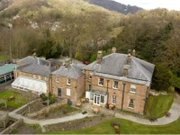 Alison House Hotel 4*