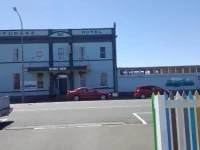 Opunake Surf Inn 