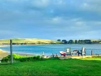 Surat Bay Lodge 