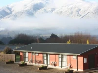 Owen River Tavern & Motels 