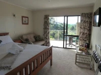 Morepork Riverside Lodge 4*
