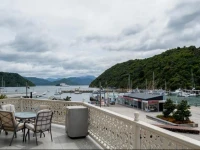 Harbour View Apartments 