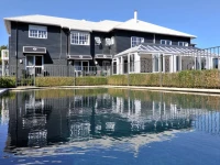 Black Swan Lakeside Boutique Hotel 