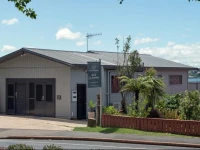 Lakeside City Lodge 