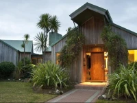 Whakaipo Lodge 