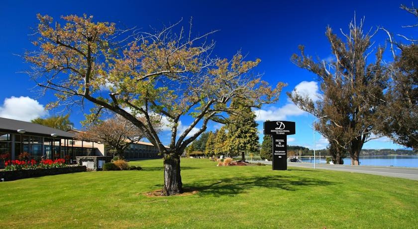 Distinction Te Anau Hotel & Villas 
