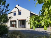 Stuarts Cottage 