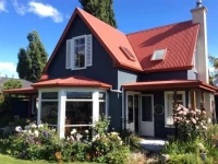 Lagoon Cottage 