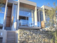 Lakeshore Apartment 