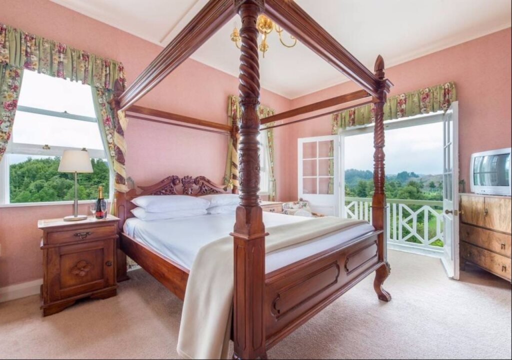 Waitomo Caves Hotel 