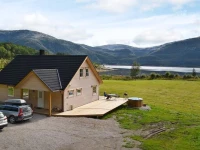 Four-Bedroom Holiday home in Foldereid 