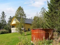 Three-Bedroom Holiday home in Foldereid 