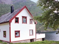 Holiday home Bjordal VamrГҐk 