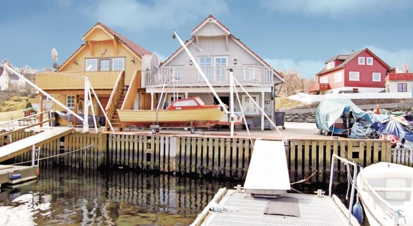 Holiday home BГёmlo BГёmelhamn 