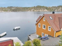 Holiday home Bremnes UrangsvГҐg 