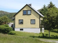 Three-Bedroom Holiday home in Bud 