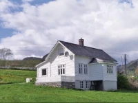 Three-Bedroom Holiday home with Sea View in Strandvik 