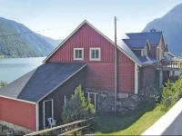 Holiday home Fardal Eskestrand 