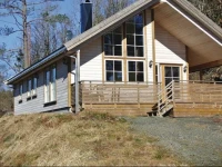 Three-Bedroom Holiday home Farsund with Lake View 06 