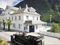 FjГ¦rland Fjordstue Hotel 
