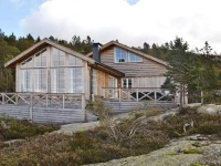 Four-Bedroom Holiday home in Drangedal 