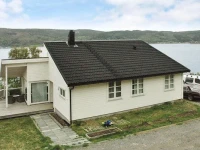 Four-Bedroom Holiday home in Surna 