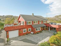 Holiday Home Hellvik with Sea View 11 