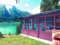 Three-Bedroom Holiday home in Oppstryn 