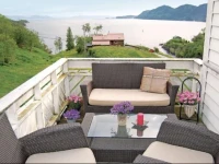 Holiday home Holmefjord Bogavegen 