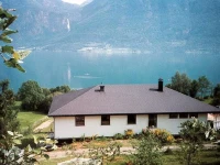 Two-Bedroom Holiday home in HГёyheimsvik 