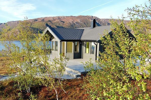 Three-Bedroom Holiday home in Inndyr 
