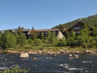 HovdestГёylen Hotel & Lodge 
