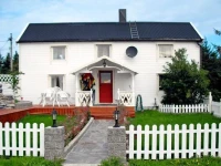 Four-Bedroom Holiday home in Kverva 