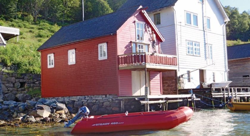 Holiday home Etne Kyrping 