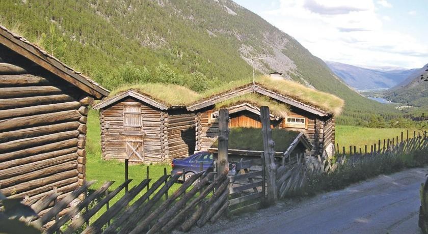 Holiday home VГҐgГҐ Nedre Rusten 