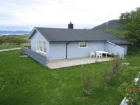 Two-Bedroom Holiday home in Laukvik 