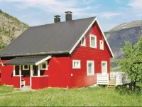 Holiday home Luster BringebГёen Dalsdalen 