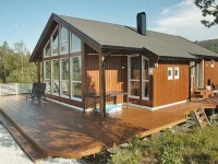 Three-Bedroom Holiday home in Lyngstad 