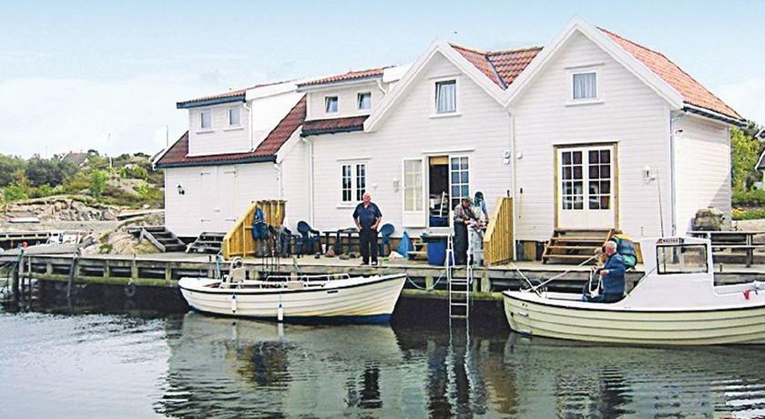 Holiday home FlekkerГёy Paulen IV 