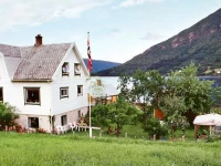 Two-Bedroom Holiday home in Vistdal 